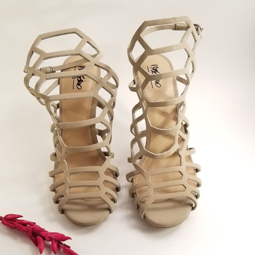 Tan heels
